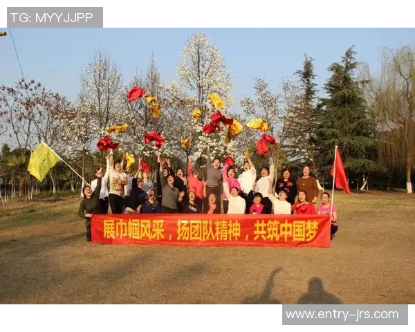 加维引领新时代足球潮流展现个人魅力与团队精神的完美结合 加维引领新时代足球潮流展现个人魅力与团队精神的完美结合