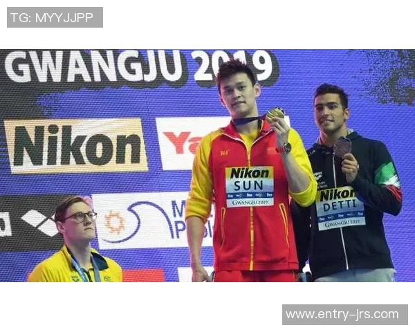 孙杨与霍顿激烈对决视频回顾赛场上谁才是真正的泳坛霸主 孙杨与霍顿激烈对决视频回顾赛场上谁才是真正的泳坛霸主