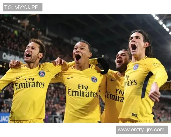 戴维斯与姆巴佩的巅峰对决谁能在绿茵场上书写传奇新篇